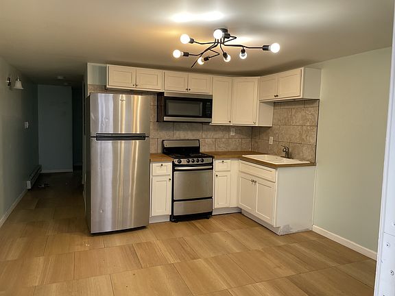 3rd image of 613 Shropshire Ave #3