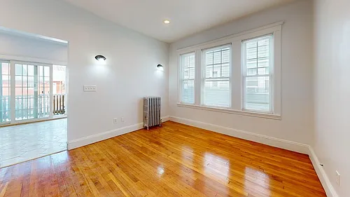 202 Baker St Photo 1