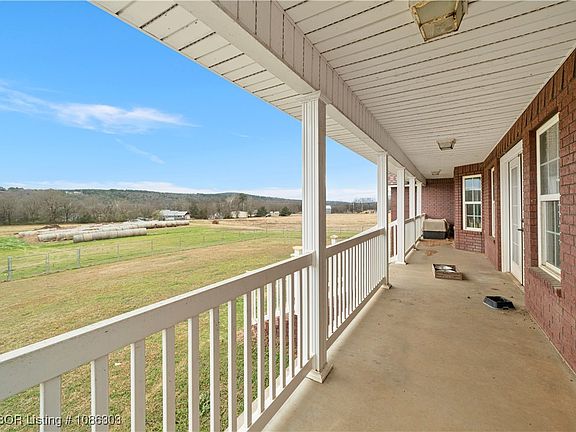 3rd image of 1727 Jenkins Rd