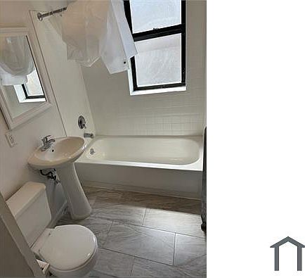 3rd image of 224 N Pine Ave APT 3S
