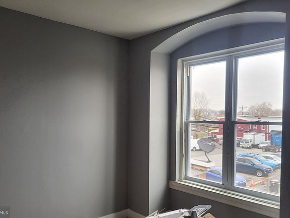 4th image of 6 5th Ave APT 2