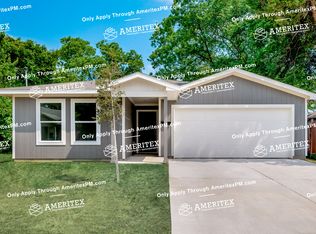 2716 Lenway St, Dallas, TX 75215