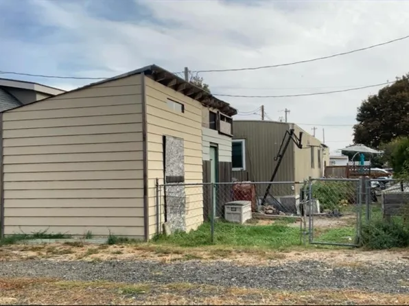 15610 W State Route 2 Hwy #C13, Medical Lake, WA 99022