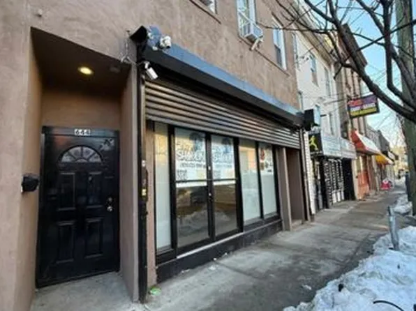 644 Bay St, Staten Island, NY 10304