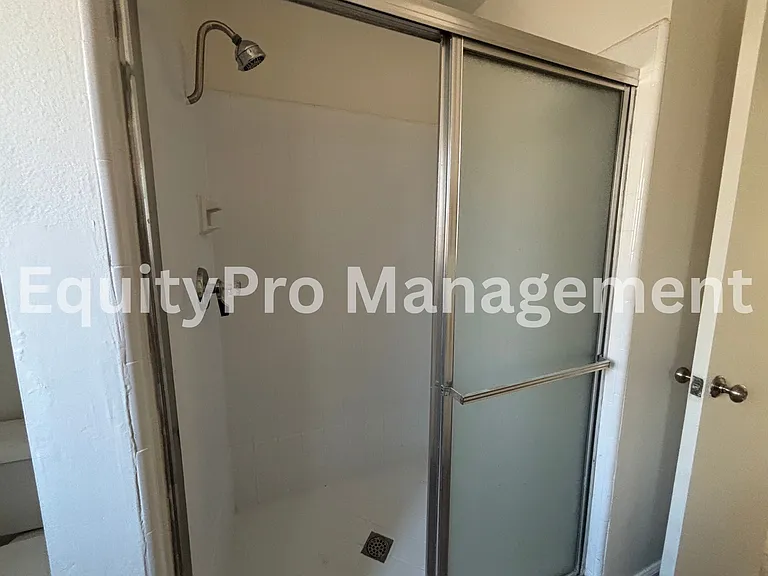 7243 Pickering Ave #F — Photo 2