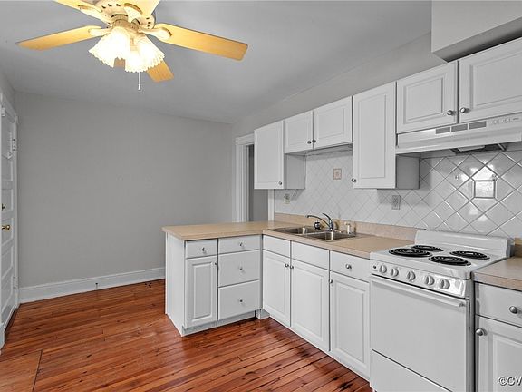 3rd image of 1828 Parkwood Ave