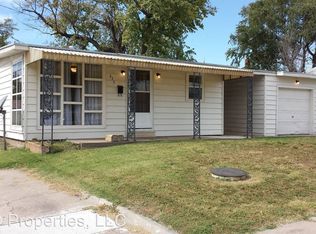 613 N Walnut St, Hoisington, KS 67544