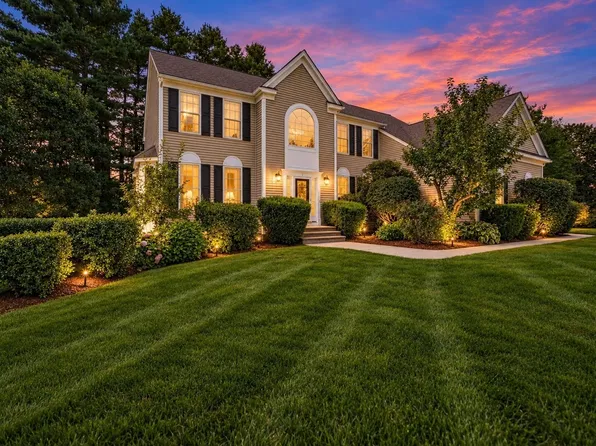 3 Washington Ln, Hopkinton, MA 01748