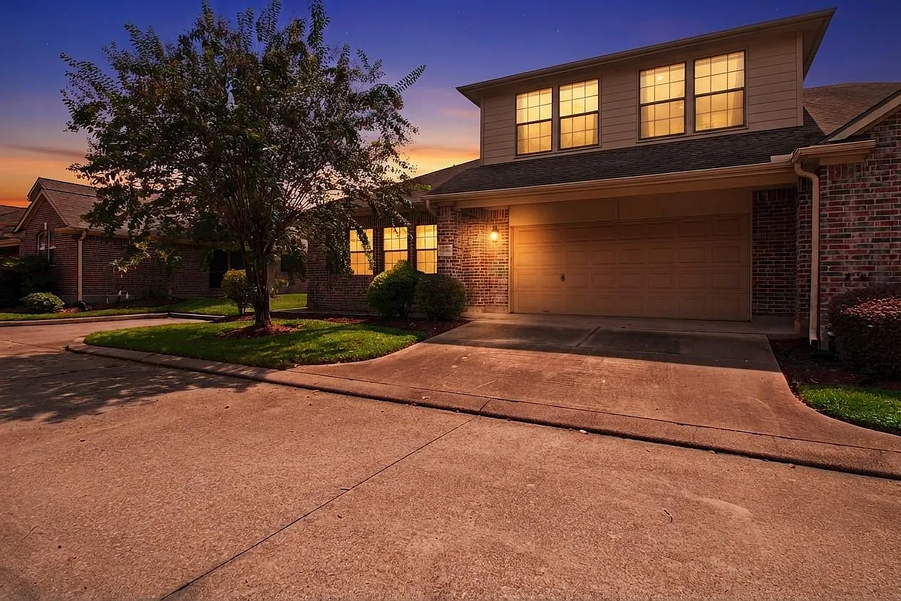 3 bed, 2.5 bath, 1763 sqft, $2,000 — Photo 4