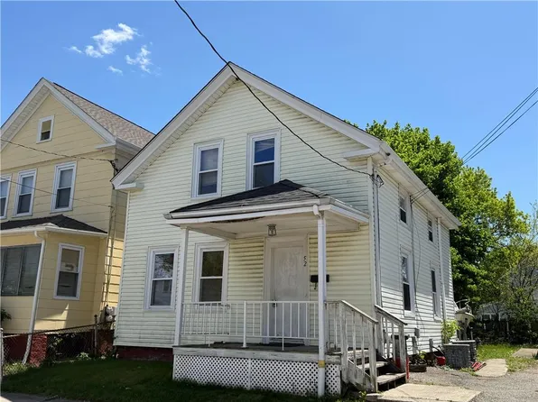 52 Hillwood St, Cranston, RI 02920