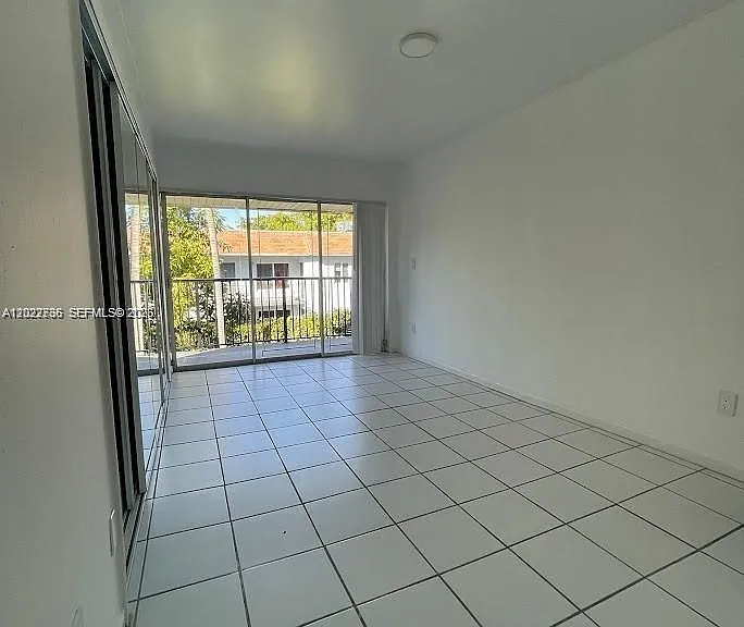 4271 NW 11th St #1 — Photo 4