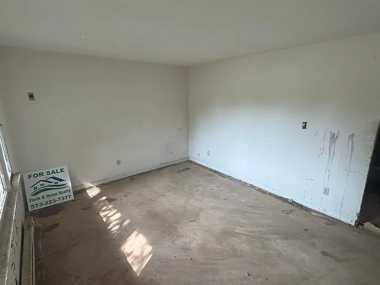 511 Bud Ave — Photo 7
