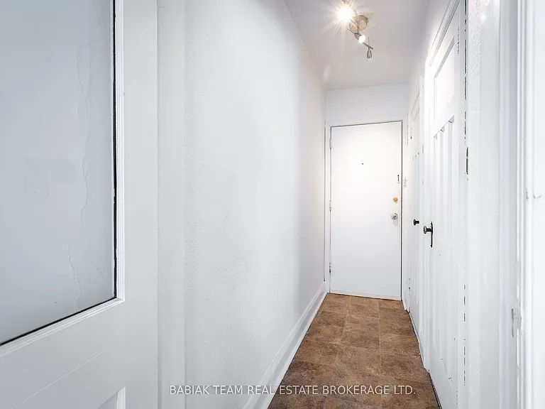871 Millwood Rd #56 — Photo 2