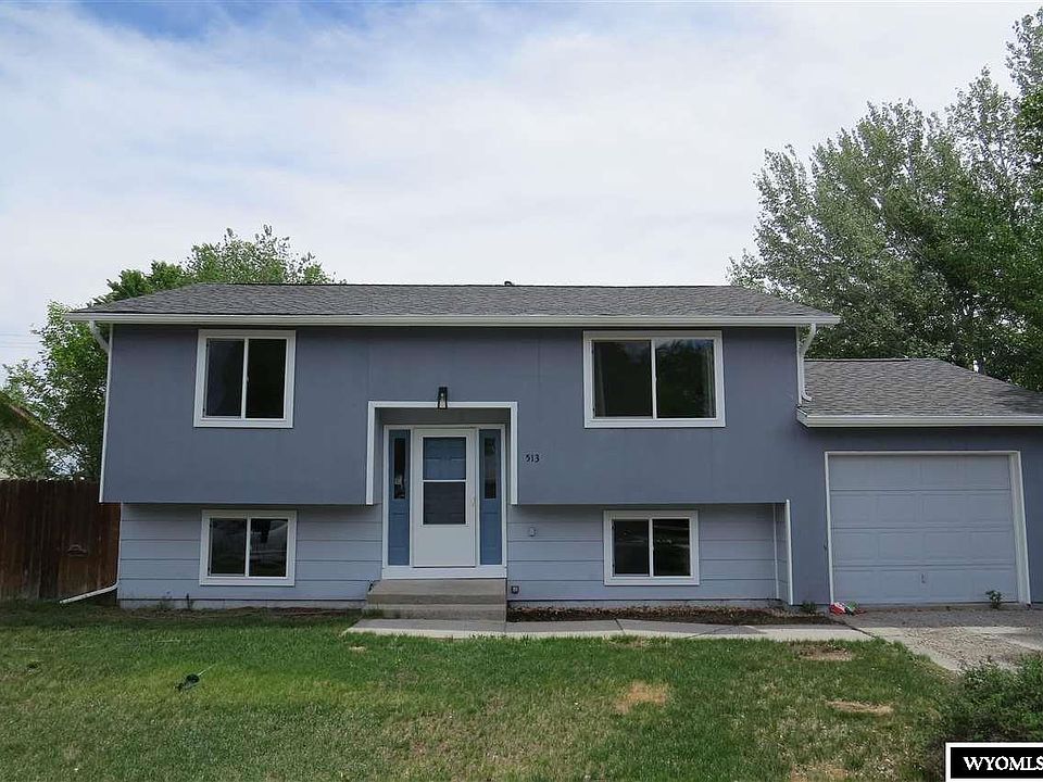 1st image of 513 Peak Dr
