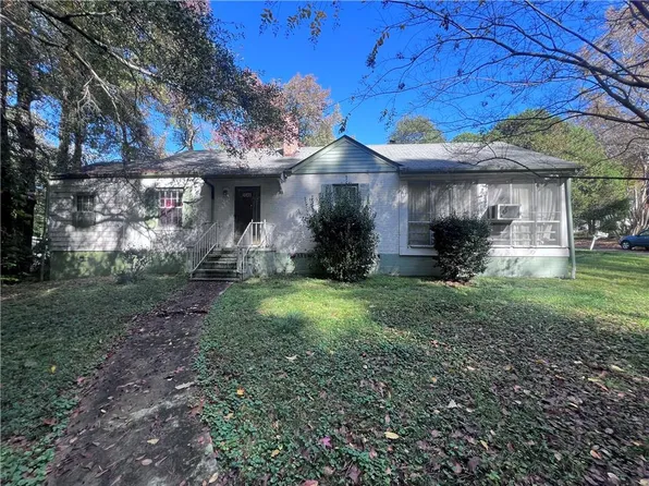 3046 Gordon Cir, Hapeville, GA 30354