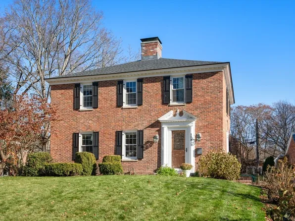 134 Richmond Ave, Worcester, MA 01602