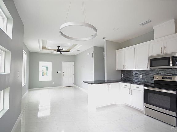 2nd image of 1702 Angelina Dr #4