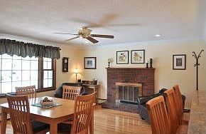 Recessed ligths,crown molding