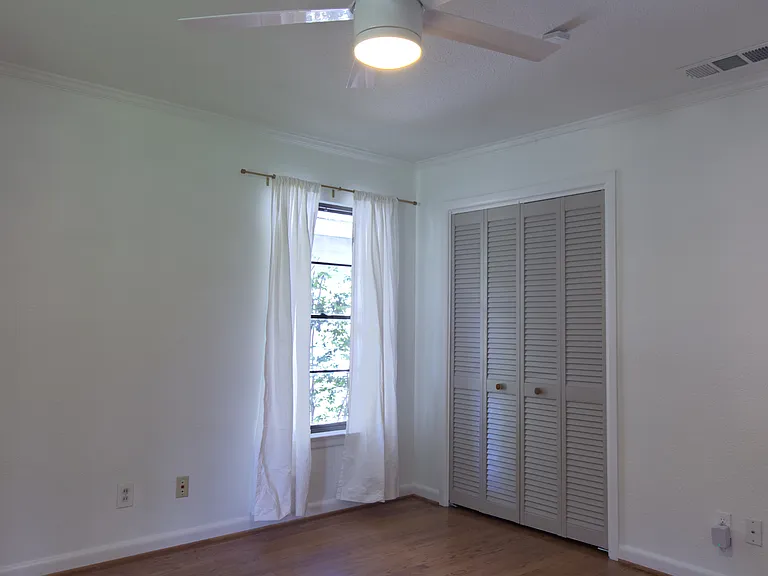 6232 Monticello Ave — Photo 17