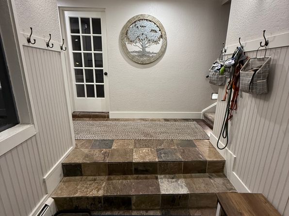 27126 Mountain Park Rd