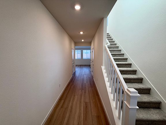 2nd image of 4517 Field View Dr