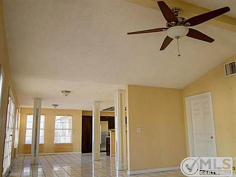 5th image of 228 Vista Bonita St