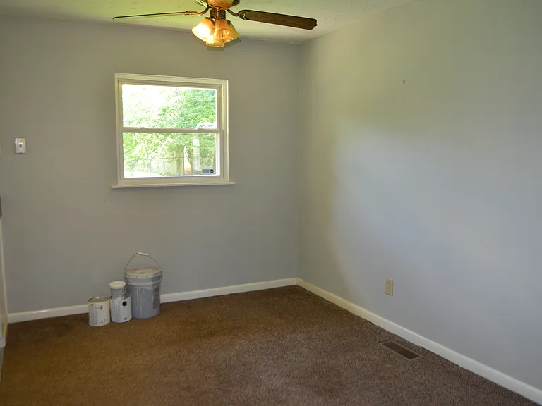 720 Waco Rd — Photo 10
