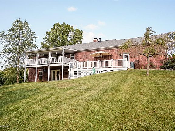 5th image of 265 Burley Blvd