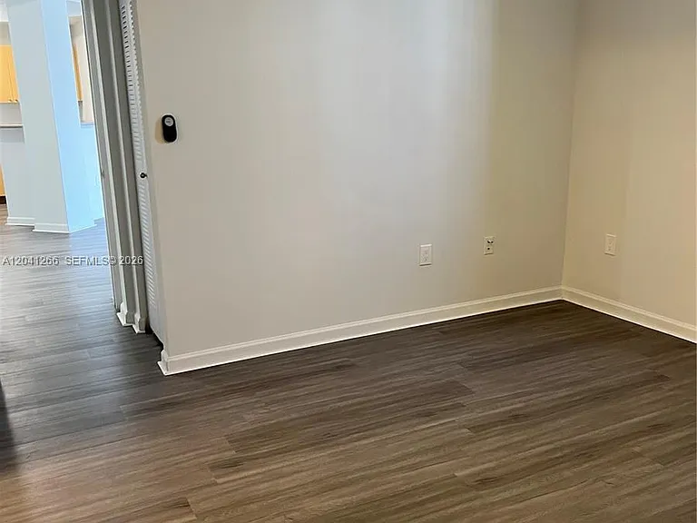 1919 Van Buren St #818A — Photo 11