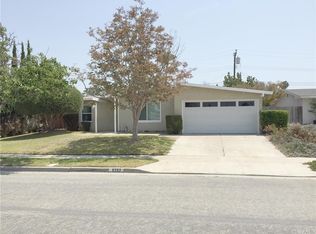 8282 Grant Dr, Huntington Beach, CA 92646