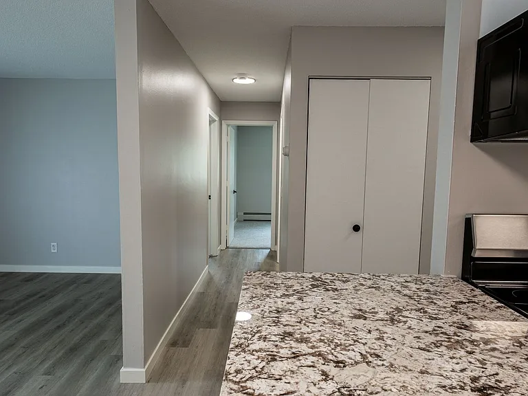 SkyHill Apartments — Photo 27