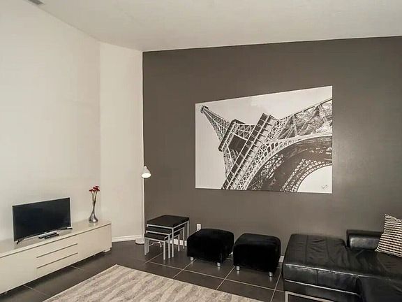 2nd image of 4244 E Bennett St