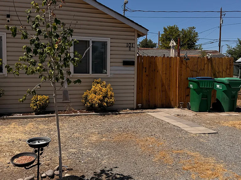 18th St — Photo 7