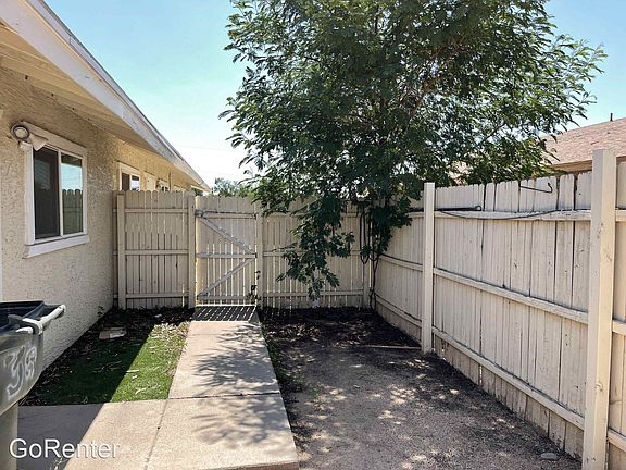 3rd image of 3024 Waltann Lane Location 3 #21245090-0