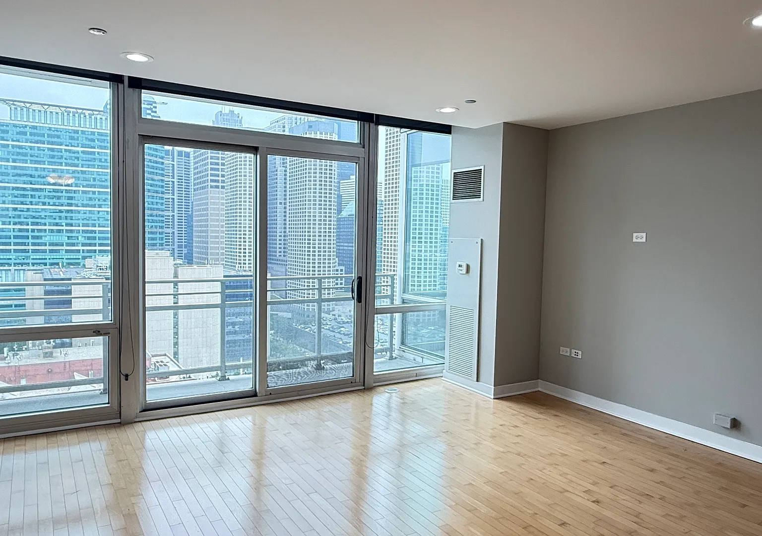 2 bed, 1328 sqft, $4,250 — Photo 4