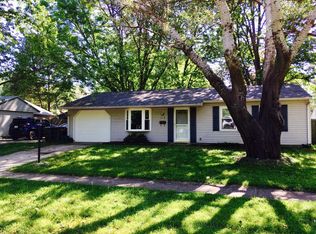 1206 Lanore Dr, Urbana, IL