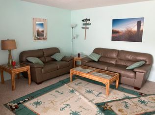 6 Vista Palm Ln APT 202, Vero Beach, FL 32962