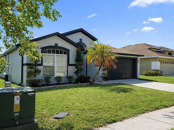 2nd image of 2704 Lucas Lakes Ln