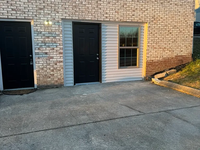 308 Spangler Dr #6 — Photo 1