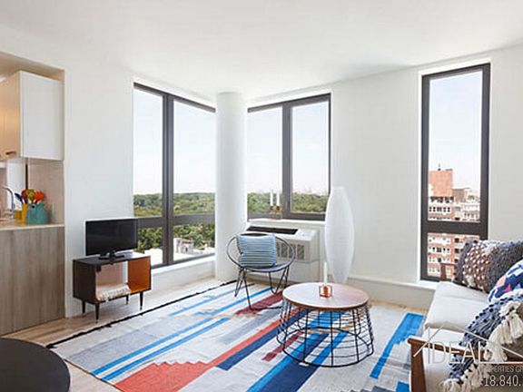 4th image of 630 Flatbush Ave