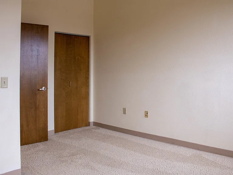 East High Apartments — Photo 43
