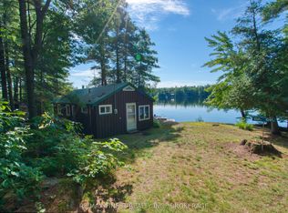 1041A Glass Ln, North Frontenac, ON K0H1J0