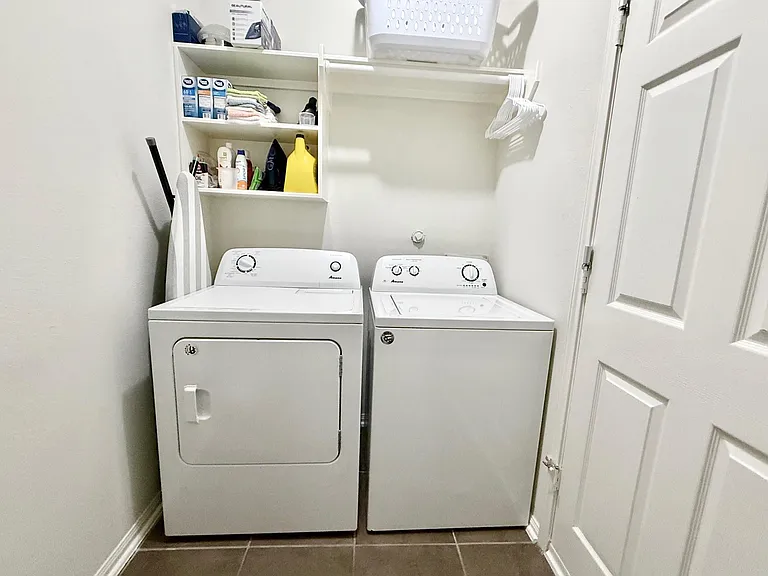 142 E Spindle Tree Cir — Photo 24