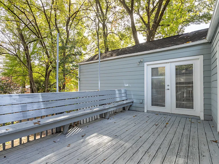 211 Sisson Ave NE — Photo 21