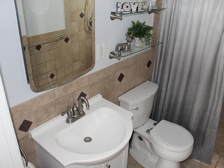 391 Semel Ave #2 — Photo 13