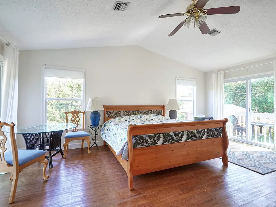 211 Ginger Rd #3