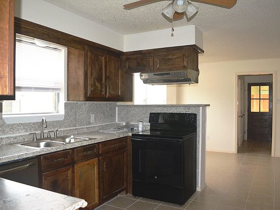 5th image of 3807 Winter Haven Dr