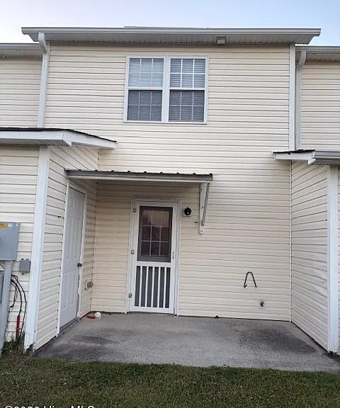 907 Springwood Dr — Photo 20