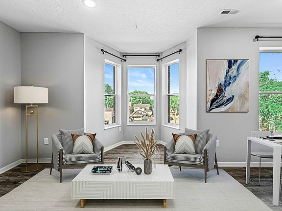 5th image of 230 N 10th St APT 130