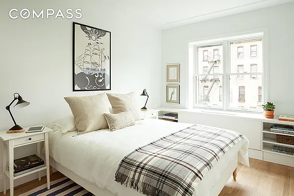 Sold by Compass | media 18